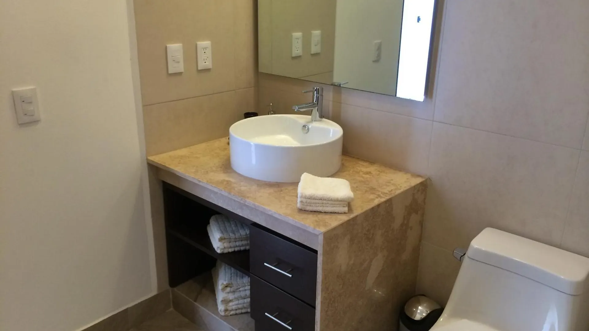 Luxury Modern Bahia Principe Condo Akumal